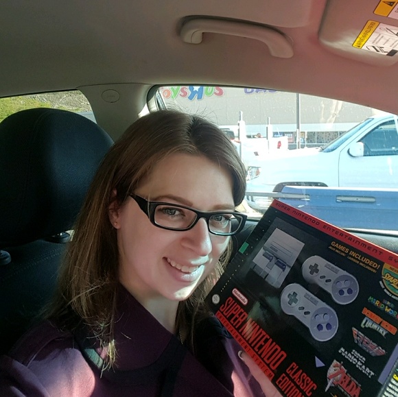 Meet your Posher, Lori - Picture 1 of 1